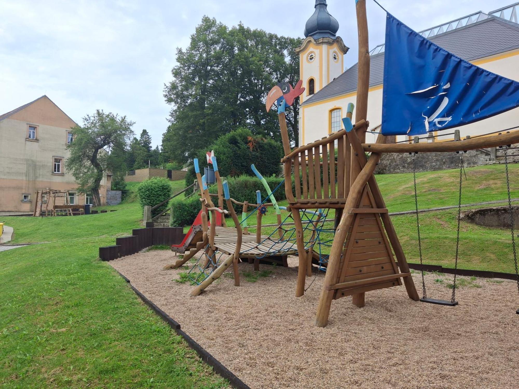 Ubytovani U Kostela Ústí nad Labem Екстериор снимка
