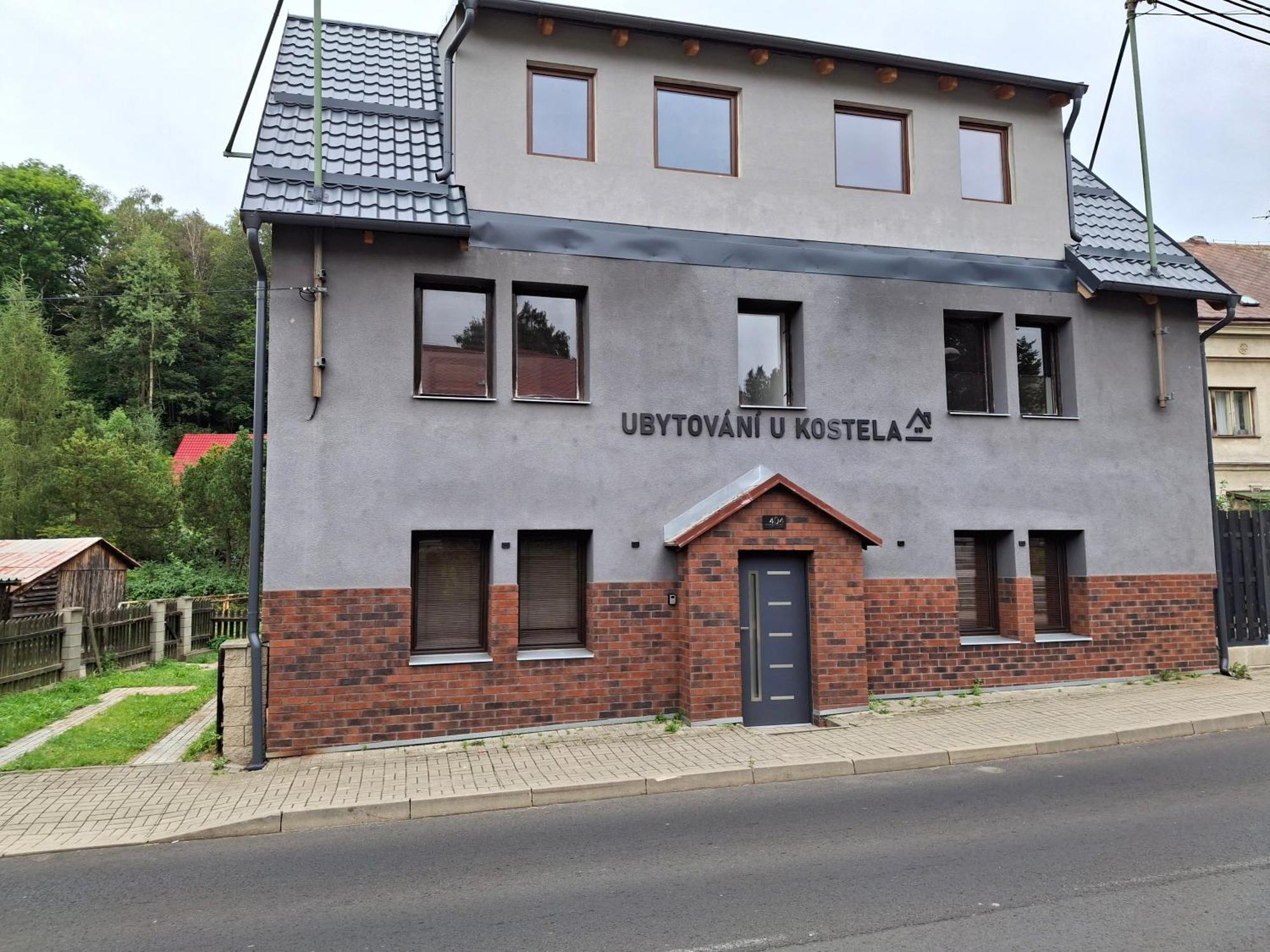 Ubytovani U Kostela Ústí nad Labem Екстериор снимка